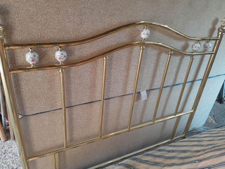 Double Divan bed storage+Brass head 