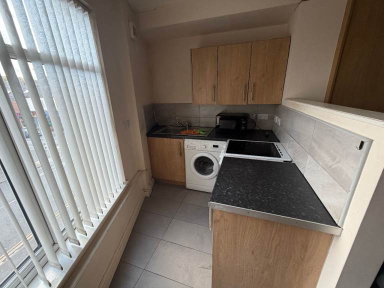 Studio Available - Furnished - Page Hall Road, Sheffield, S4 8GU