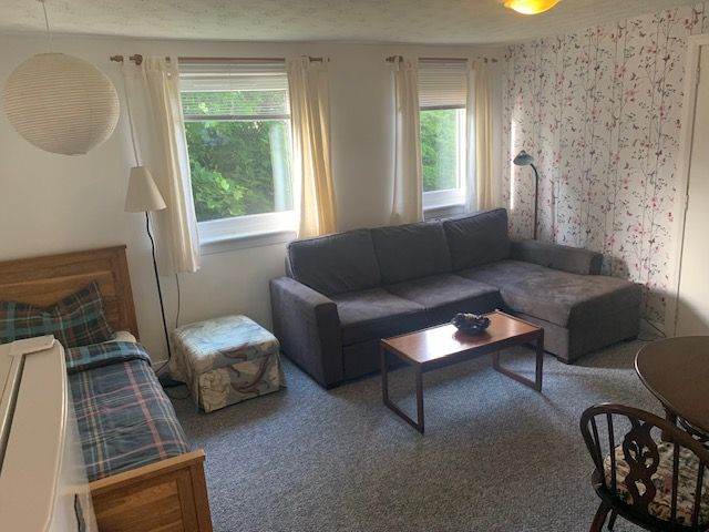 Studio flat for rent Livingston