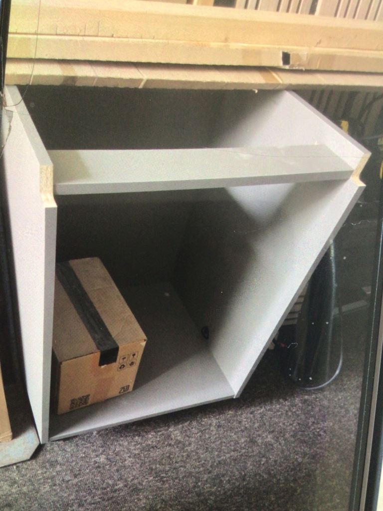 Base unit 600 