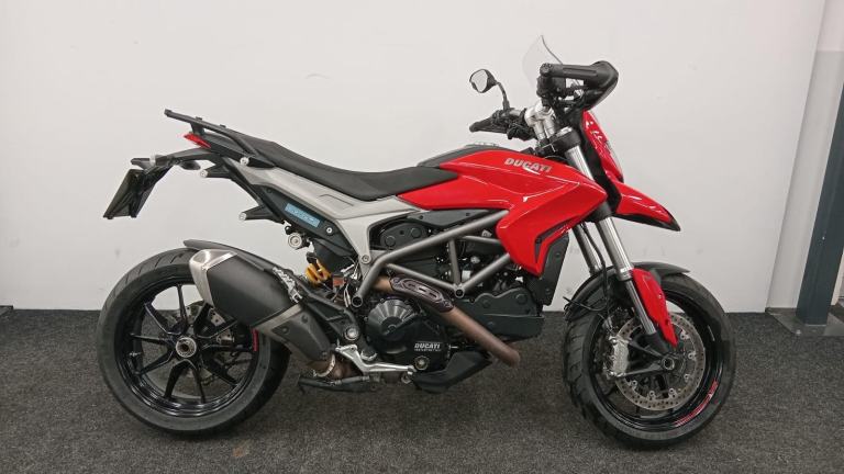 DUCATI HYPERSTRADA 821 ** 12 MONTH MOT - RIDER MODES - HAND GUARDS ** 