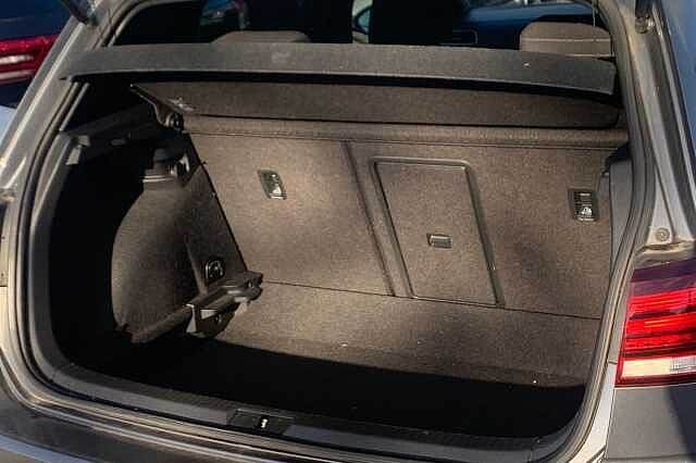 2018 Volkswagen Golf 2.0 TDI R-Line 5dr Hatchback Diesel Manual