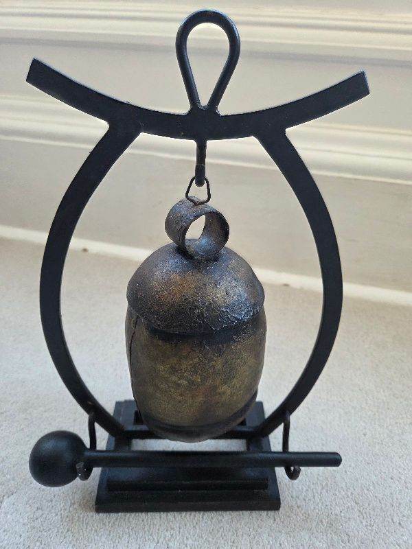 Antique Decorative Heavy Cast Iron Dinner Bell with Stand
