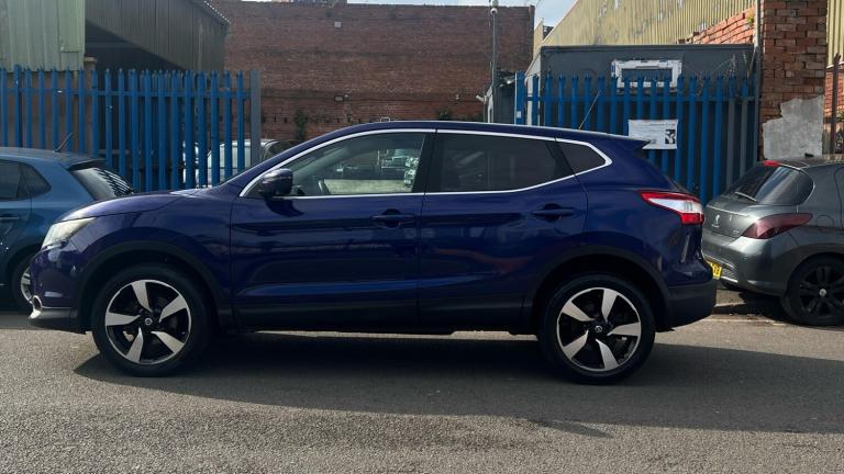 2017 Nissan Qashqai 1.5 dCi N-Connecta 5dr HATCHBACK Diesel Manual