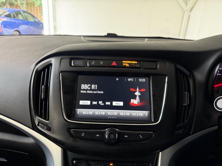 2017 Vauxhall Zafira 1.4T SRi Nav 5dr Auto MPV PETROL Automatic