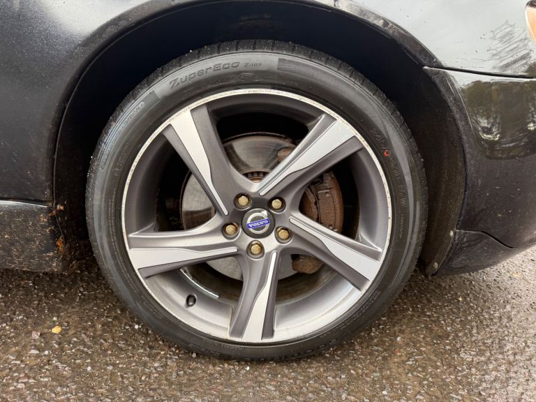 Volvo, V70, Estate, 2012, Semi-Auto, 1984 (cc), 5 doors