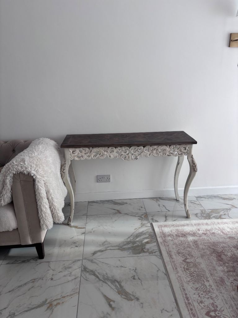 console table 