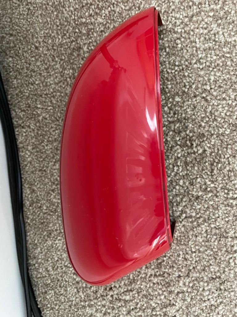 Wing mirror covers for a Ford Focus 2011