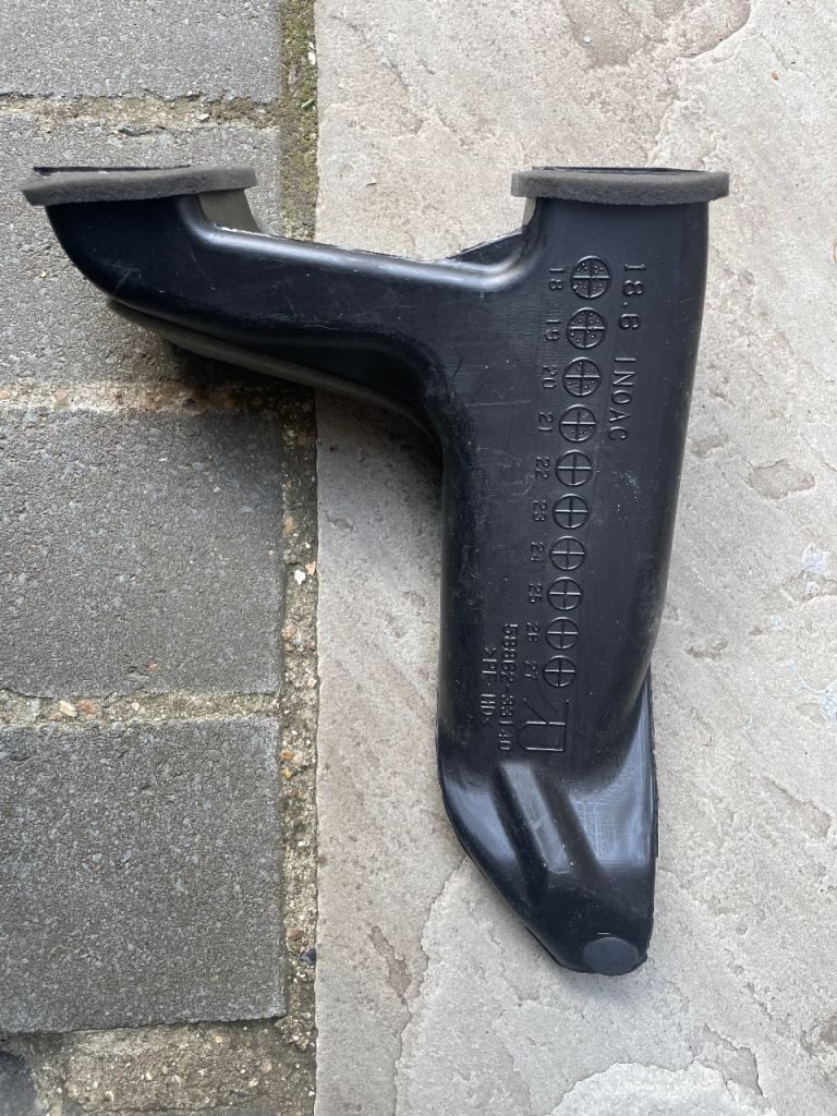 Lexus ES300H  Instrument Panel Air Duct Right