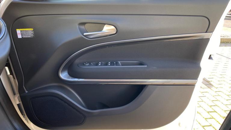 2025 Fiat 600 1.2 MHEV SUV 5dr Petrol Hybrid e-DCT Euro 6 (s/s) (136 ps) HATCHBACK Petrol/Electri...