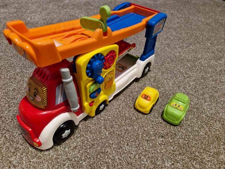 VTech Toot-Toot Drivers Car Carrier with Two Mini Cars