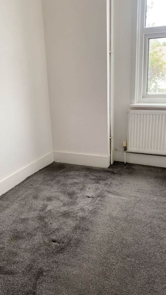 DECENT Five (5) BEDROOM House in Billericay, Essex, CM11 2XS ..£3425pcm (AVAILABLE NOW+Refurb) !