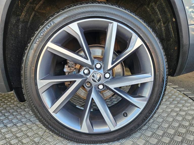 2019 Skoda Kodiaq 2.0 TDI SportLine SUV 5dr Diesel DSG 4WD Euro 6 (s/s) (7 Seat) (190 ps) ESTATE ...