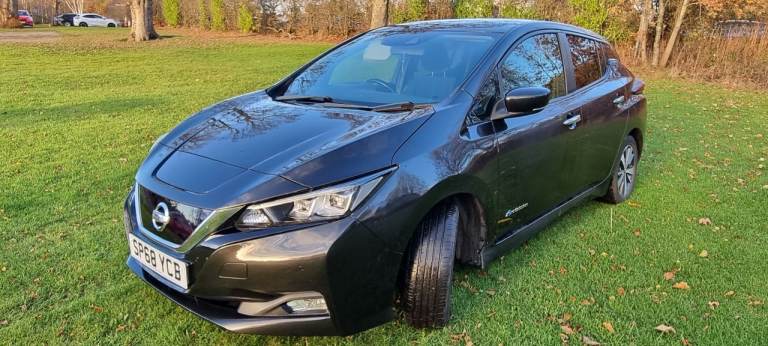 Automatic Luxury Nissan Leaf fully Electric car Cruise Navigation Reverse Camera Auto pilot LEZ