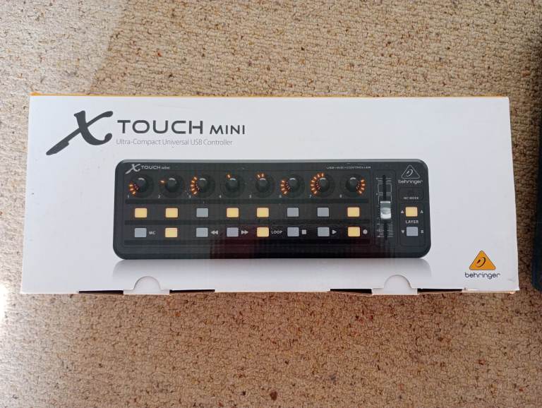 Behringer X-TOUCH MINI Ultra-Compact Universal USB Controller