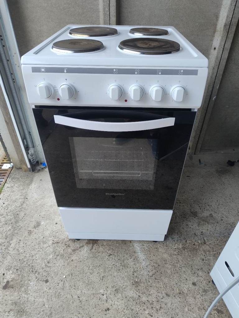 Electric cooker FREE DELIVERY 🚚🚚🚚