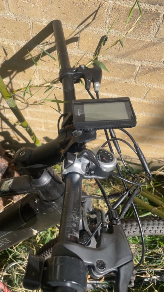 STARSFLY Mountain Bike - Black, Good Condition