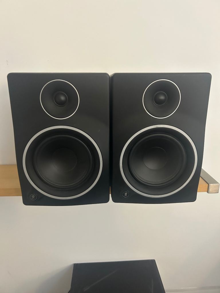 Mackie MR6 Monitors/Speakers mk3