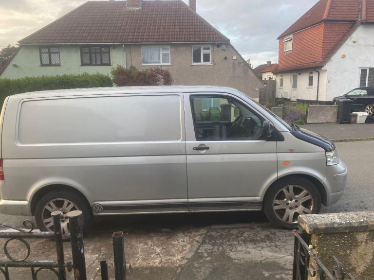 Vw t5 transporter 