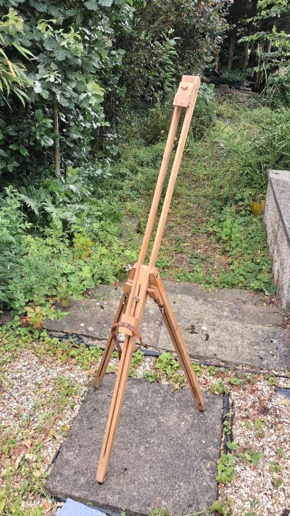 Wooden Artists Easel - Adjustable, Good Condition