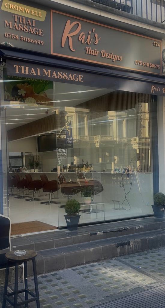 Hair and beauty salon to let