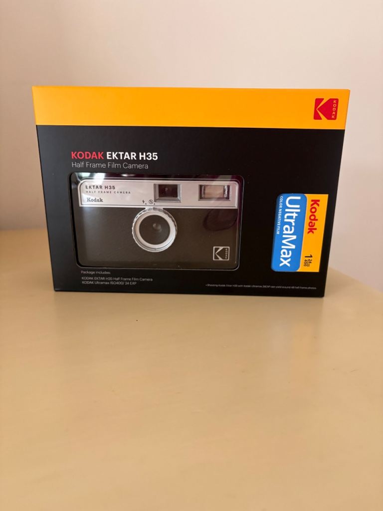 NEW Kodak Ektar H35 Half Frame Film Camera - Black