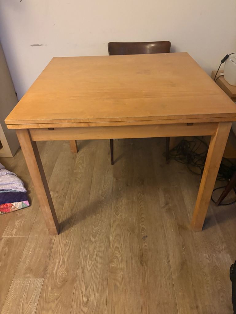 Extendable Dining Table - free