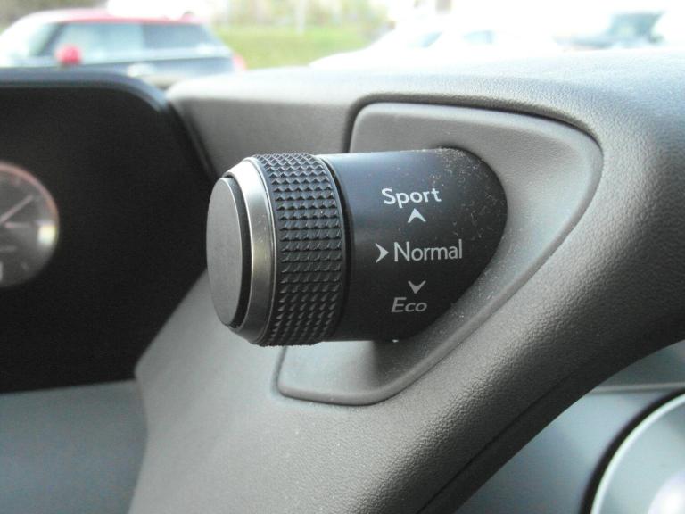 2020 Lexus UX 2.0 250h Premium SUV 5dr Petrol Hybrid E-CVT Euro 6 (s/s) (184 ps) ESTATE Petrol/El...