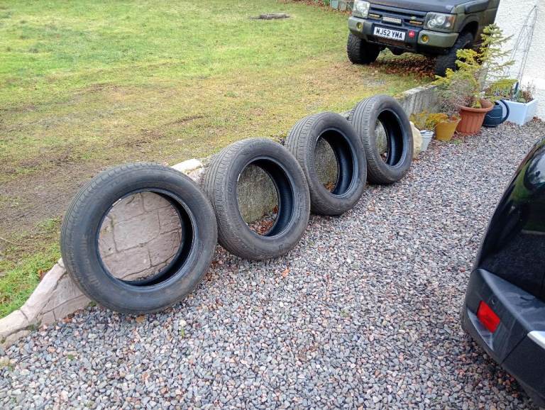 215/60/R17 Bridgestone tyres