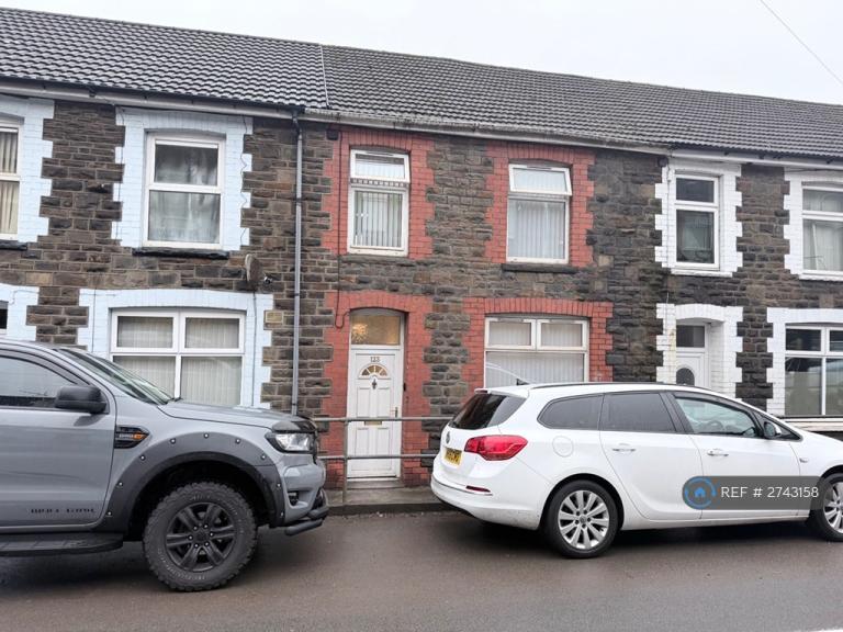 3 bedroom house in Pentwyn Avenue, Mountain Ash, CF45 (3 bed) (#2743158)