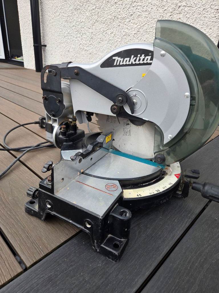 Makita MLS100 Mitre Saw – 240V – 1500W