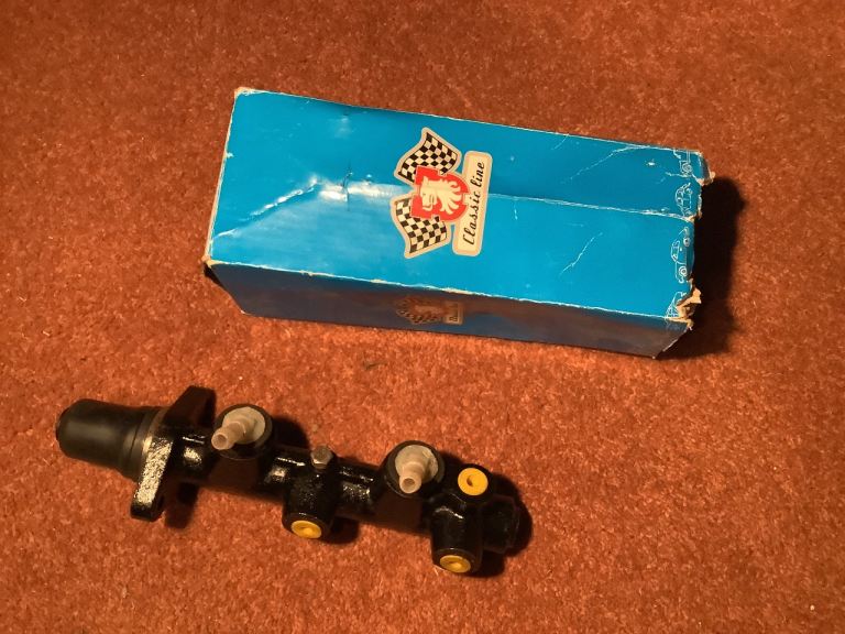 VW Bug. Brake Master Cylinder