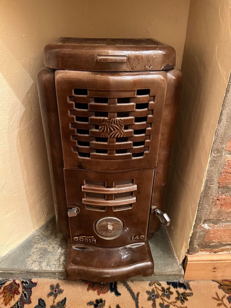 image for ANTIQUE ENAMELLED GODIN 140 FRENCH CAST IRON STOVE FIRE HEATER 