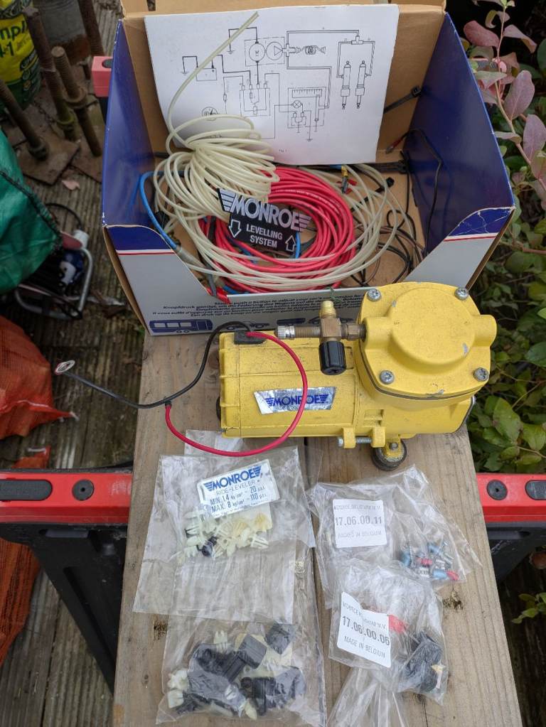 MONROE AIR SUSPENSION COMPRESSOR