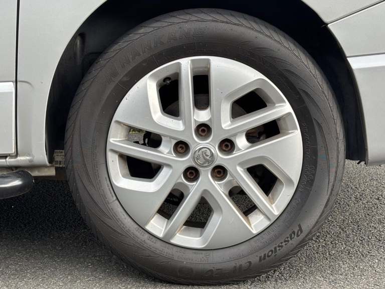 VAUXHALL VIVARO 1.6 CDTi 2700 BiTurbo ecoFLEX Sportive 2015