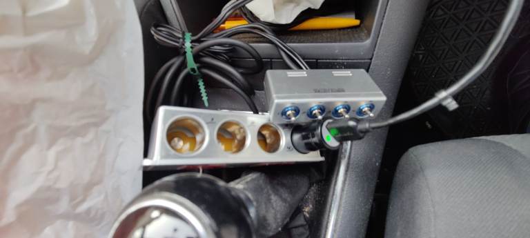 4-Socket Car Cigarette Lighter Splitter