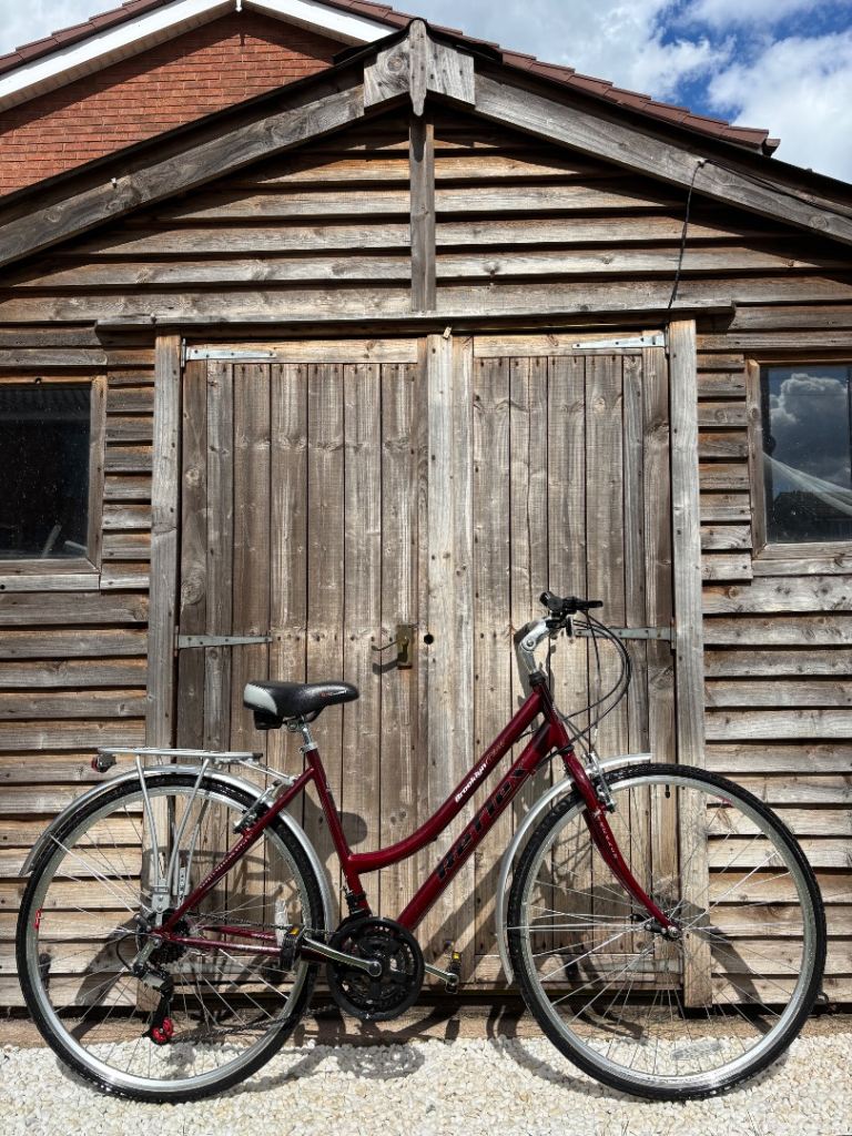 Ladies REFLEX Brooklyn Hybrid Bike (Great Condition)