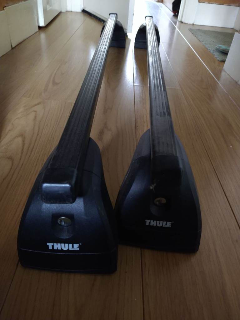 Thule roof bars Square bars & Ford Focus Fixpoint Footpack, locking with keys