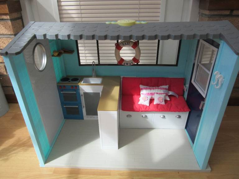 Our Generation Doll Beach Hut/Room Bargain REDUCED Price!!