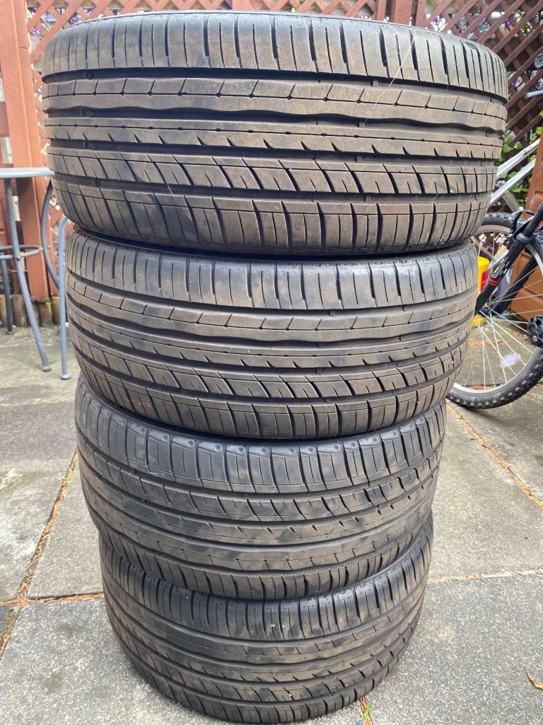  2x225/40/18 & 2x 245/35/18 Tyres