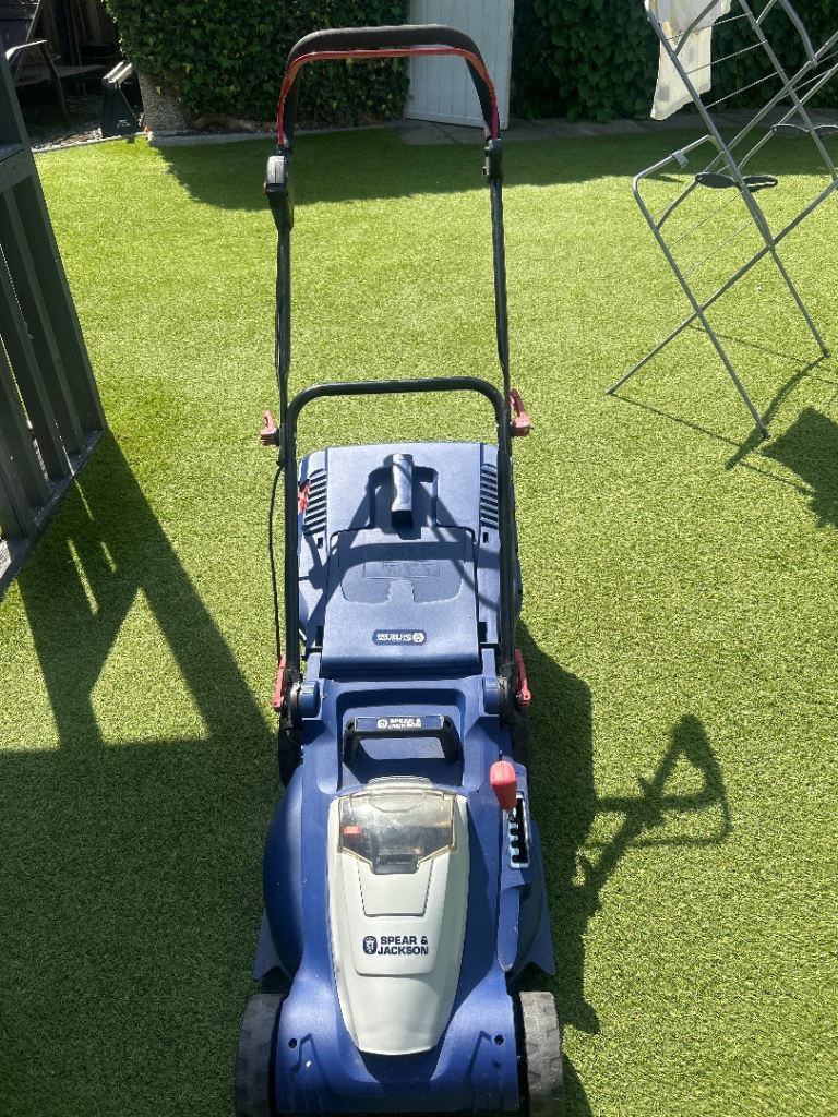 Spear and Jackson cordless lawnmower 