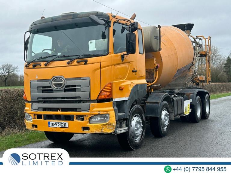 Hino FM700 3213 8 X 4 Concrete Mixer