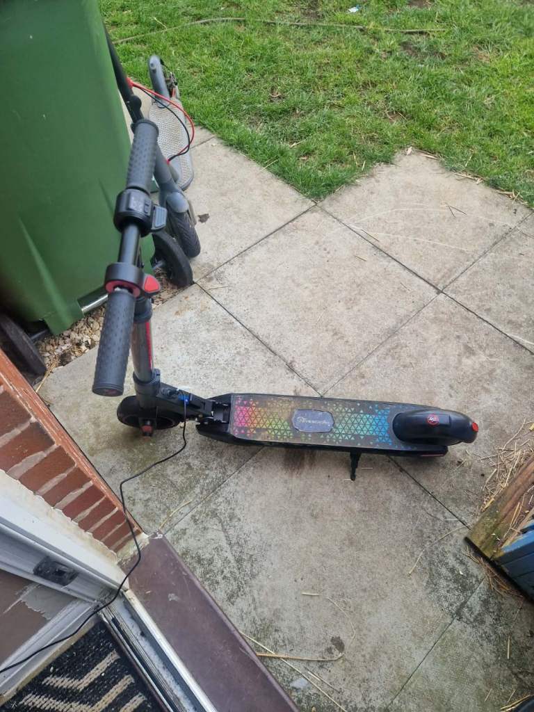 Children electric scooter 