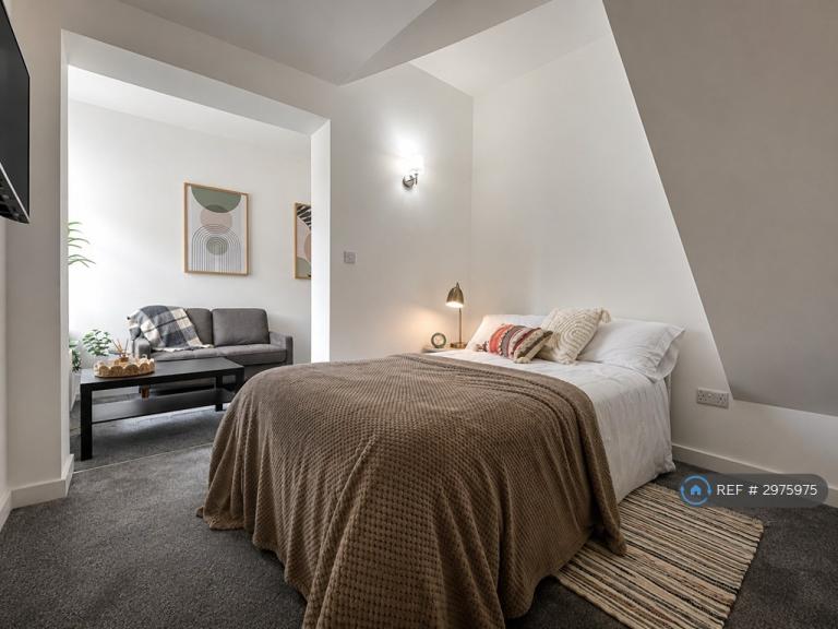 1 bedroom in Back Mount St, Chorley, PR7 (#2975975)