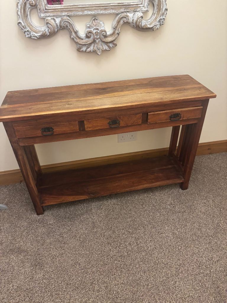 Console table