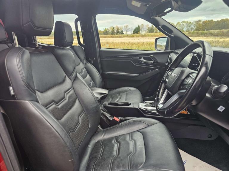 2023 Isuzu D-Max 1.9 D-Max V-Cross Auto 4WD 4dr Pickup Diesel Automatic