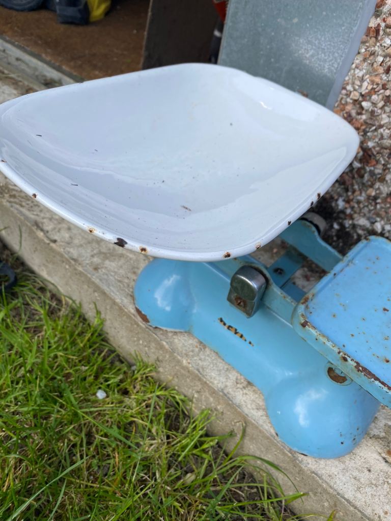 Vintage Blue Kitchen Scales with Weights – Fair Condition