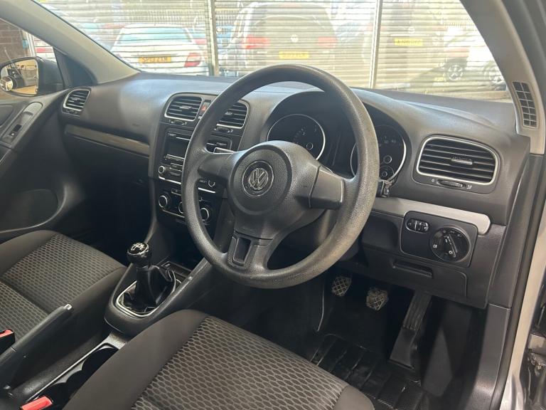 2012 Volkswagen Golf 1.6 TDi 105 S 5dr HATCHBACK Diesel Manual