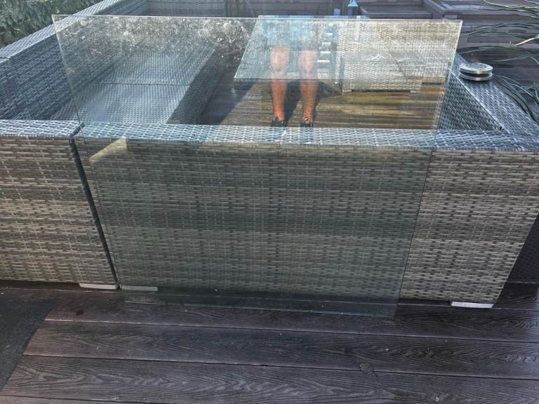 Toughened glass panels 