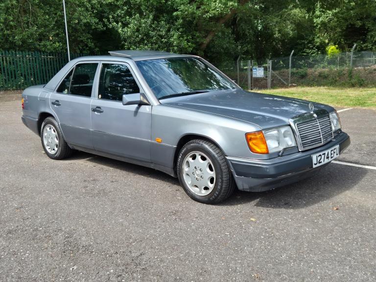 image for 1992 Mercedes-Benz 300 3.0 E 4dr Petrol